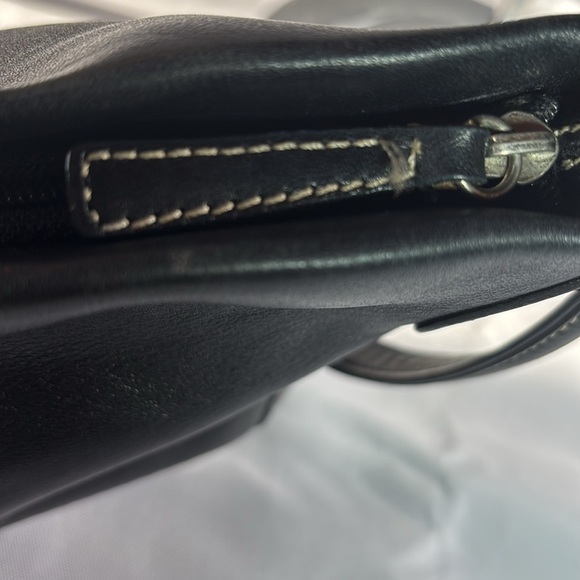 Vintage Fossil Black Smooth Leather Shoulder Bag - Picture 7 of 10